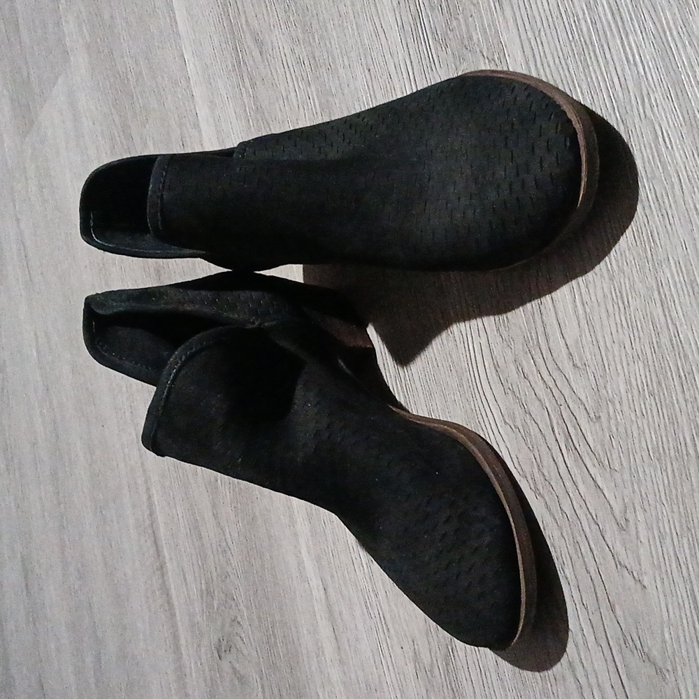 Lucky Brand Black Women's Ankle Boots booties Sz 6 EUC